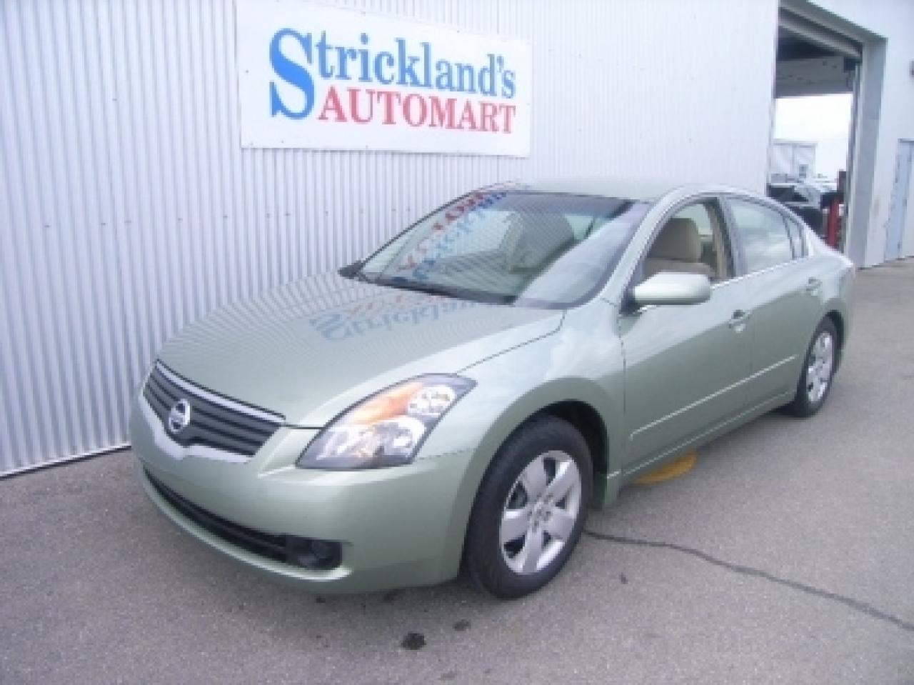 Used 2007 Nissan Altima  for sale in Lakeshore, ON
