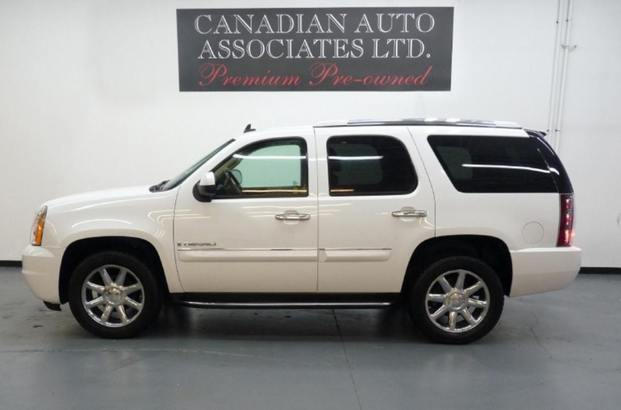 Used 2007 GMC Yukon Denali AWD DVD Entertainment for sale in Guelph, ON