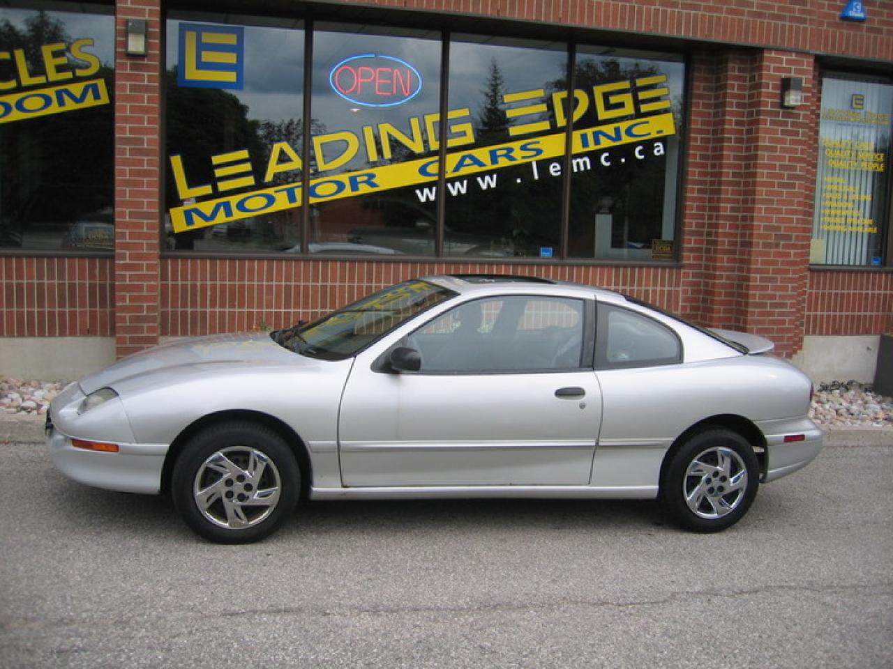Used 1999 Pontiac Sunfire SE for sale in Woodbridge, ON