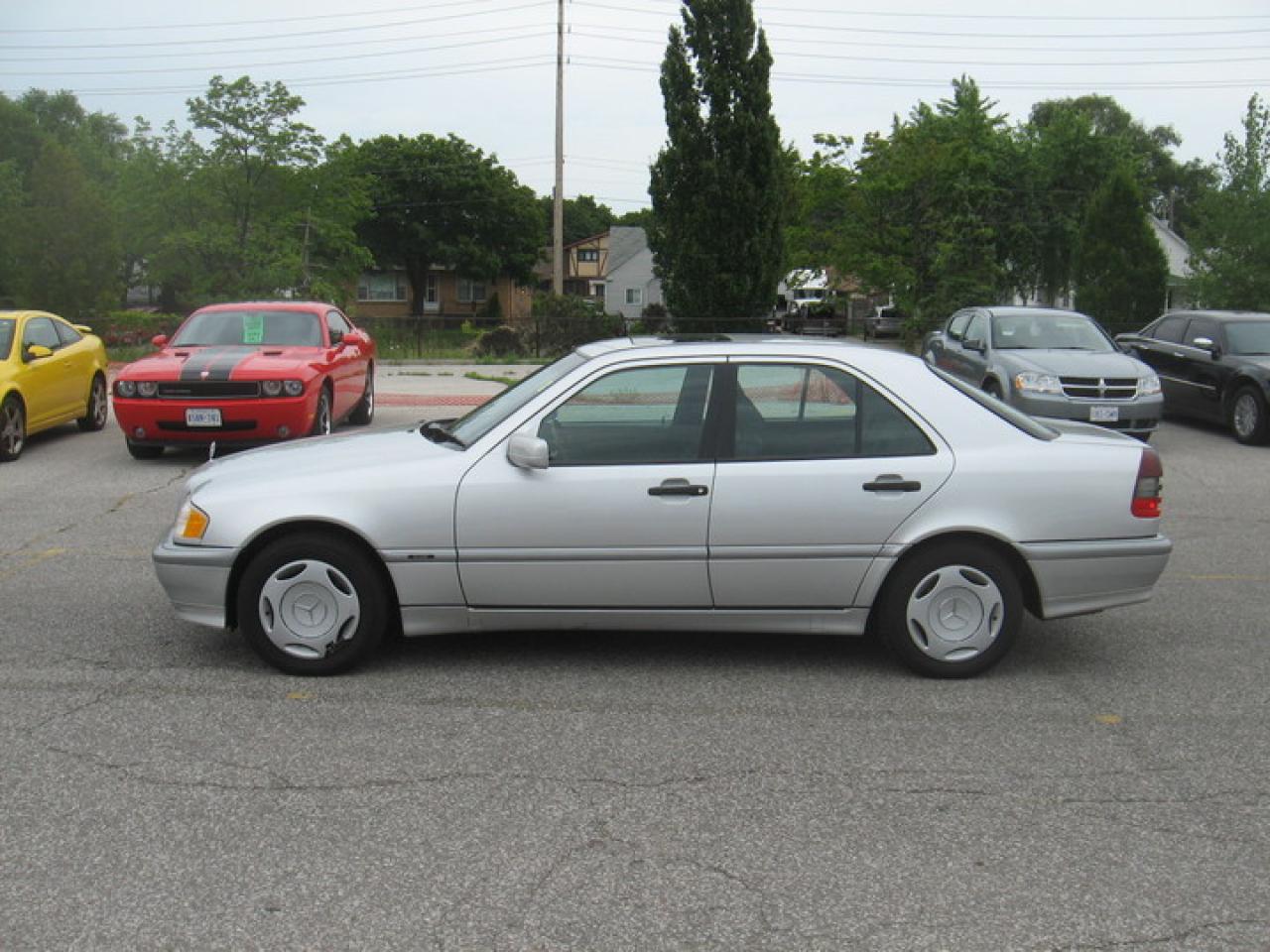 602533