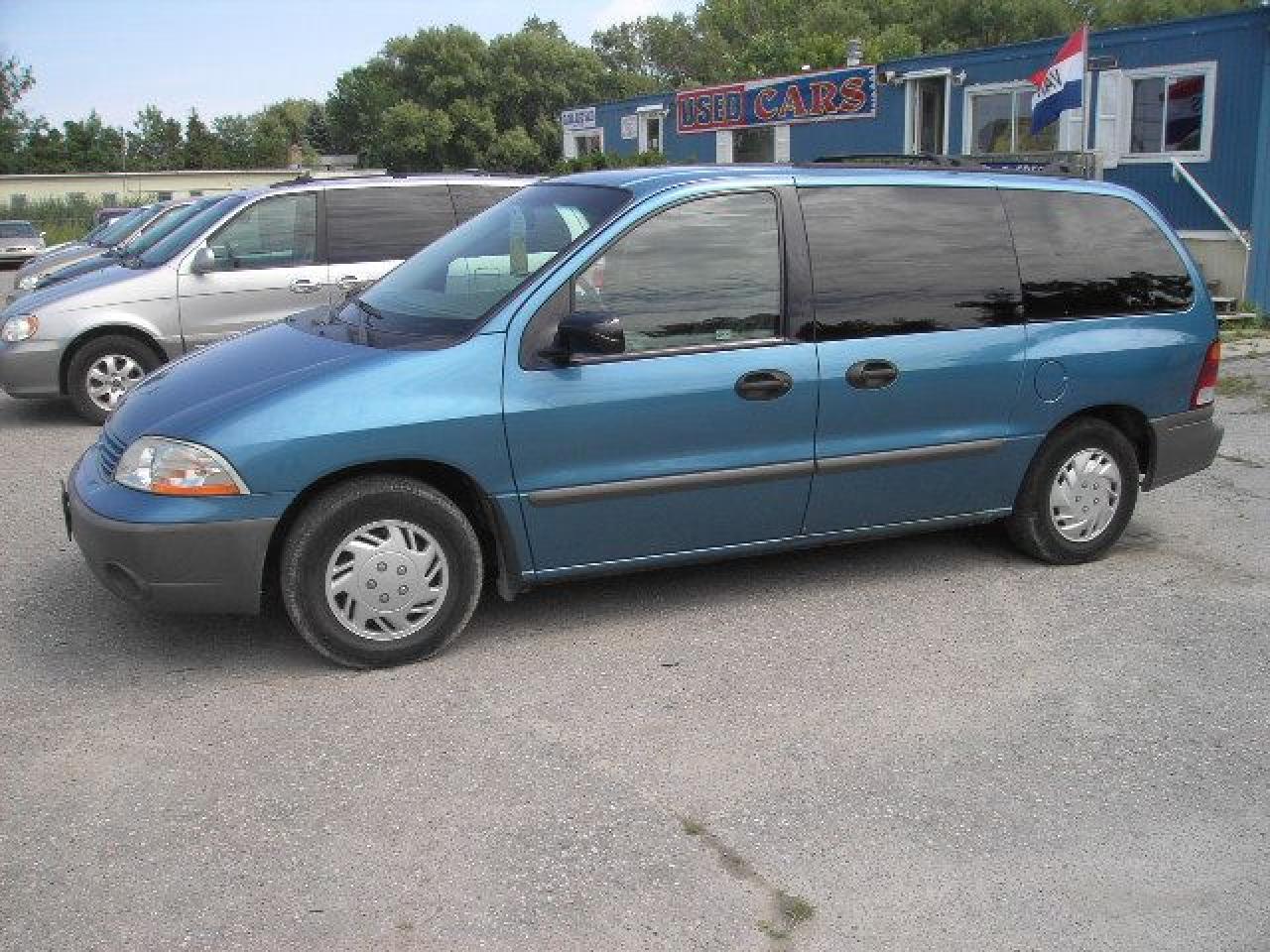 Used 2002 Ford Windstar LX for sale in Bradford, ON