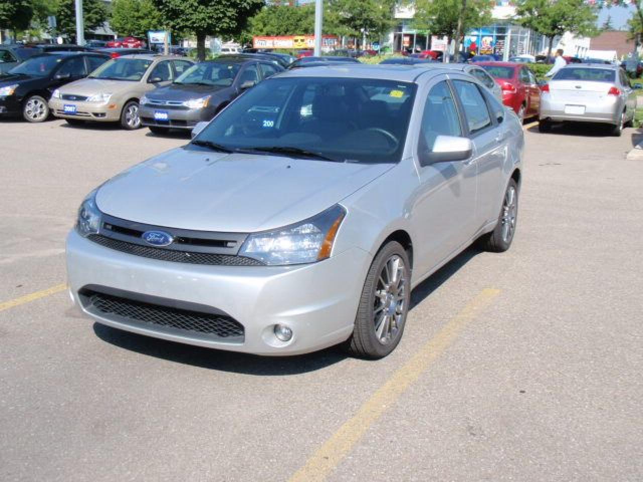 Used 2010 Ford Focus SEDAN SES for sale in Mississauga, ON