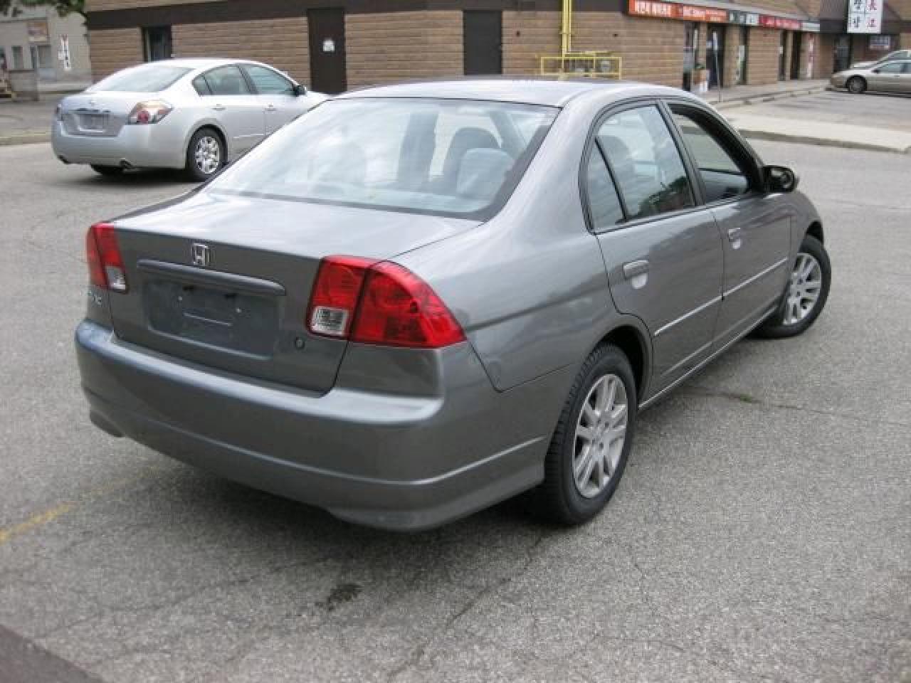 Used 2005 Honda Civic DX for sale in Brampton, ON
