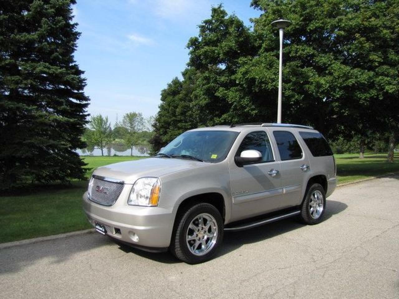 Used 2007 GMC Yukon Denali LUXURY!! NAVIGATION!! TV/DVD!! REAR CAMERA!! AWD SUV for sale in Guelph, ON