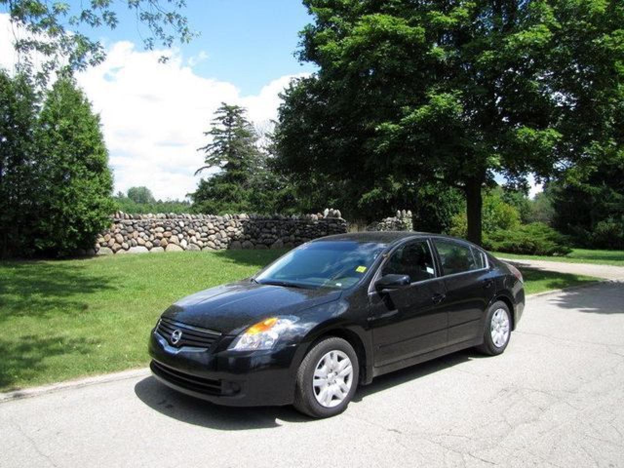 Used 2009 Nissan Altima S 2.5  LOADED! Sedan for sale in Guelph, ON