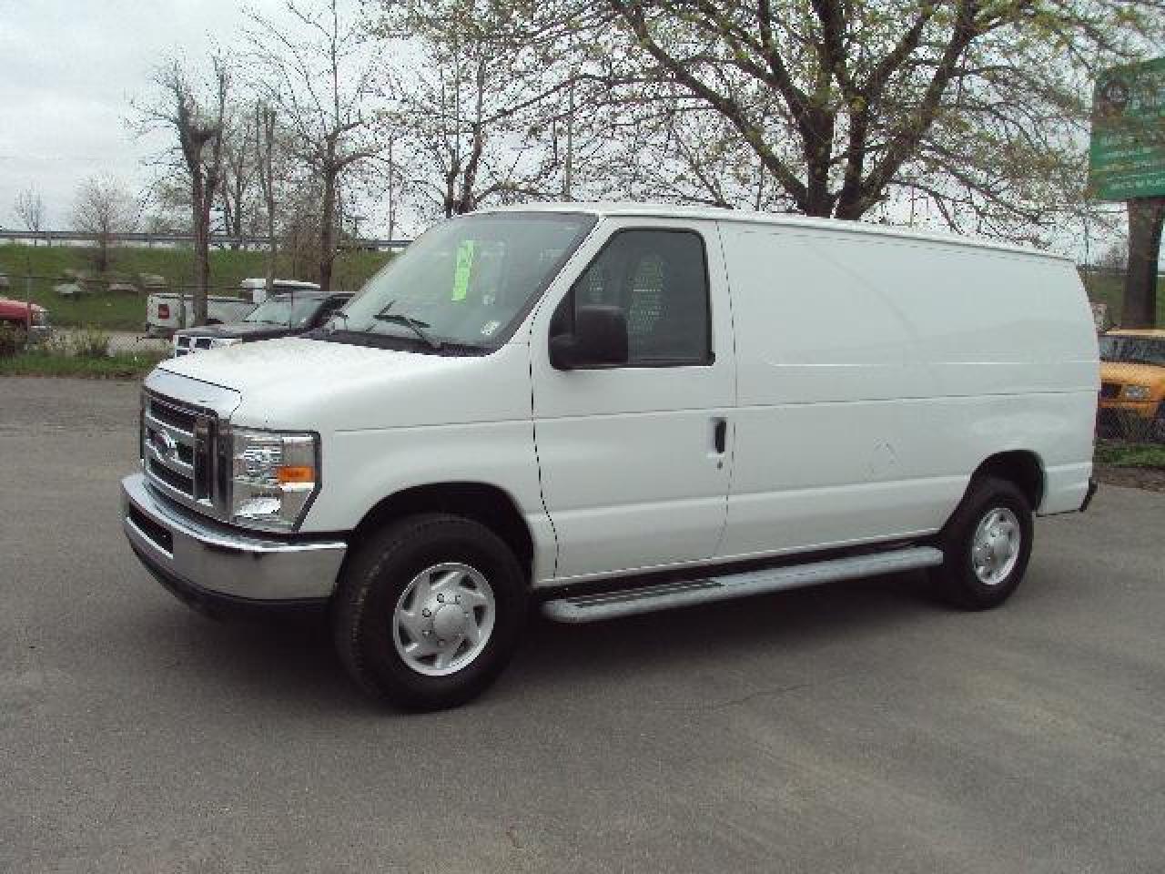 Used 2009 Ford E-250  for sale in Ottawa, ON
