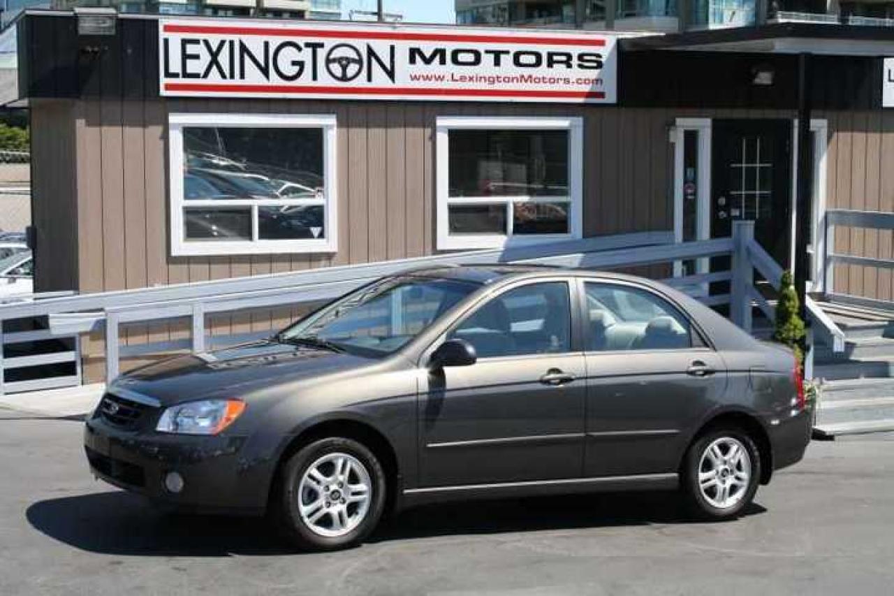 Used 2005 Kia Spectra EX for sale in Burnaby, BC