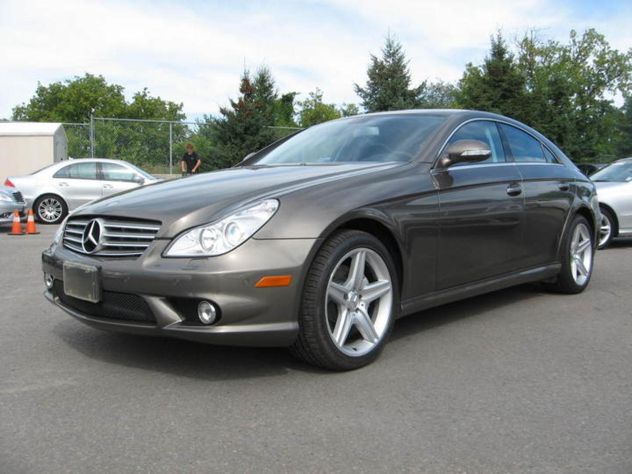 Used 2008 Mercedes-Benz CLS550  for sale in Maple, ON
