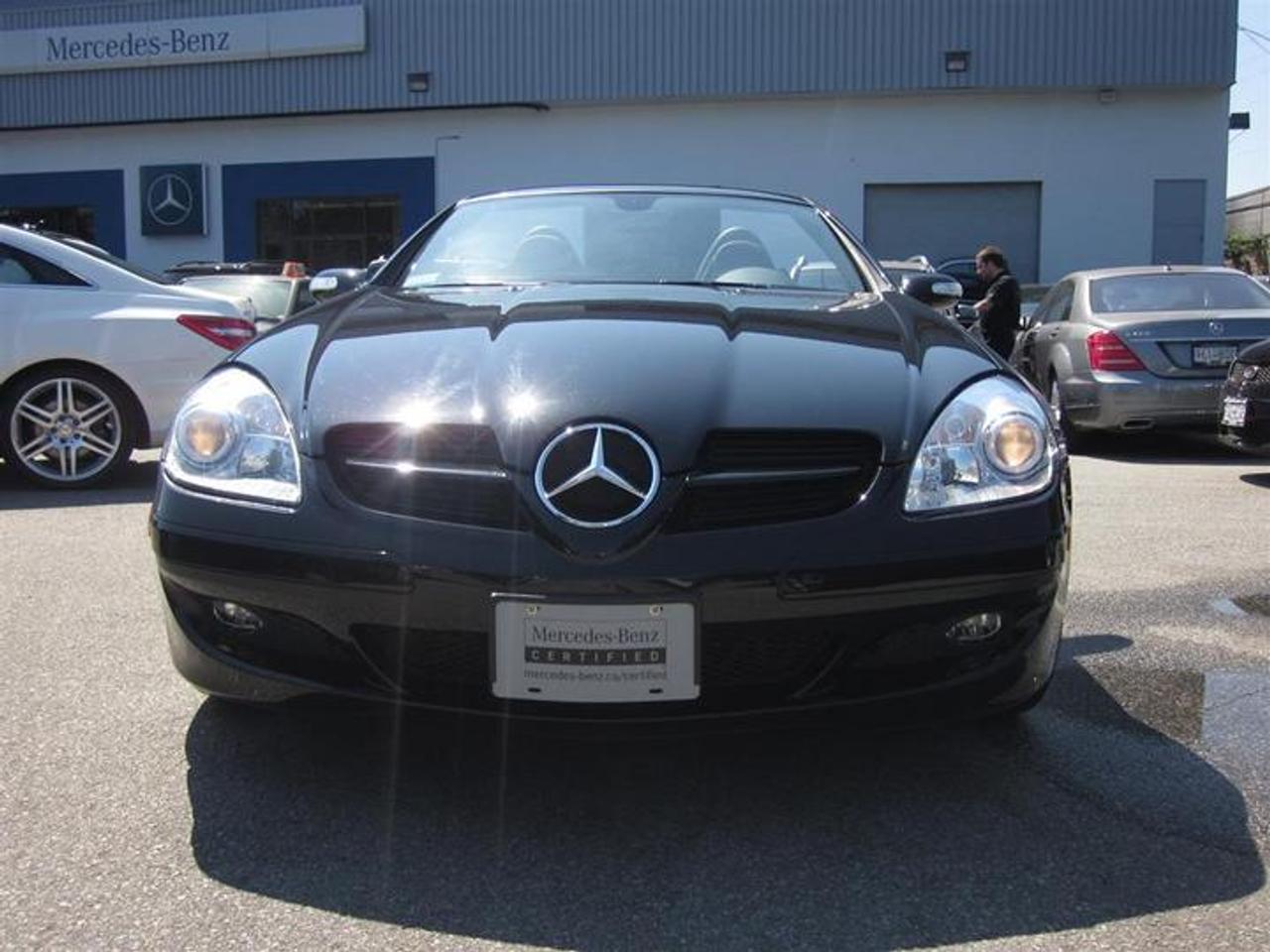 603792.9768527