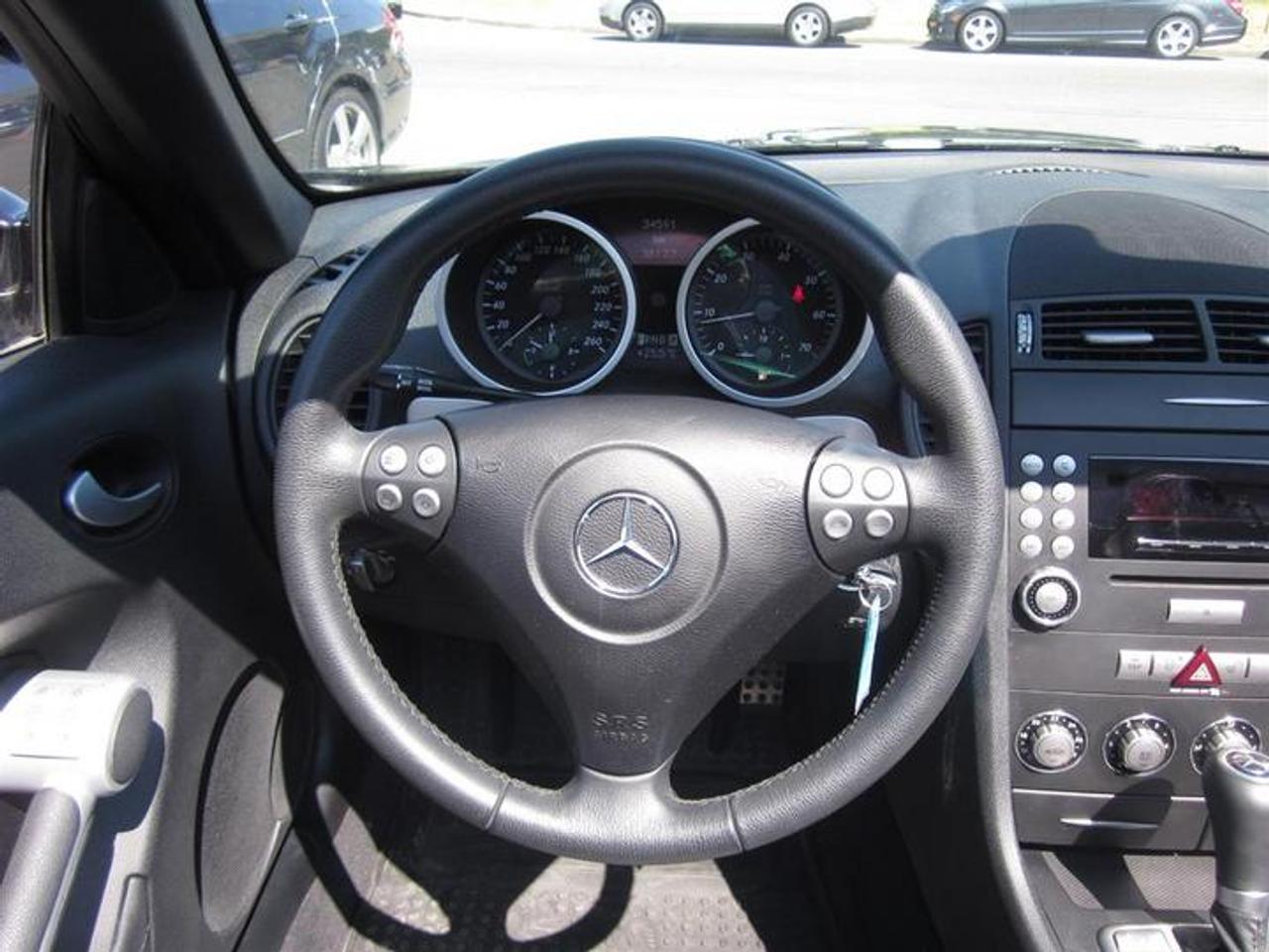 603792.9768543