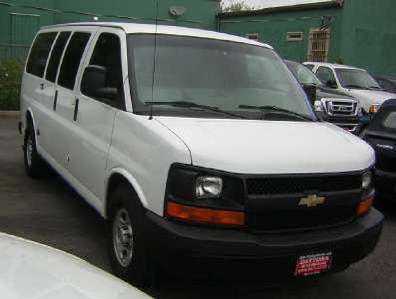 - Engine: 5.3 Liter
- GVWR: 7,001 - 8,000 Lbs
- Brake System: Hydraulic

2006 Chevrolet Express 1500 Cargo AWD
5.3L V8 hard to find BCAA Inspected, local
Accident free vehicle in excellent condition
Power group a/c tilt cc bulkhead & shelving
Ready for work, Financing available on 
Approved credit, to view our inventory or apply
On line please visit www.daytonaauto.net or call
604-263-2222