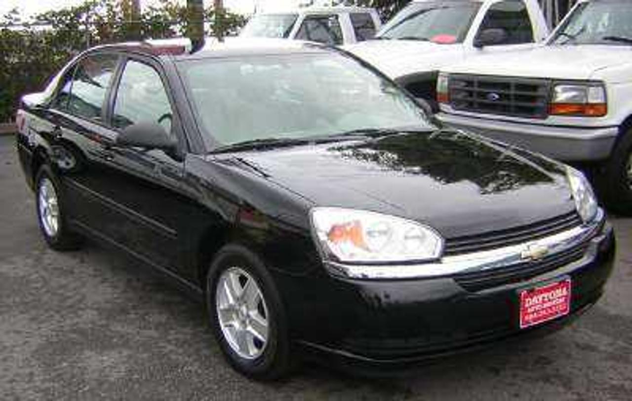 - Engine: 3.5 Liter SFI

2005 Chevrolet Malibu LS V6 auto a/c tilt
cc cd power adj seat, key less alarm, alloys
traction control, local BC car, no accidents, 94 km, 
BCAA inspected Financing and leasing available 
good or bad credit to view our inventory or apply on line                                                    visit www.daytonaauto.net or call 604-263-2222