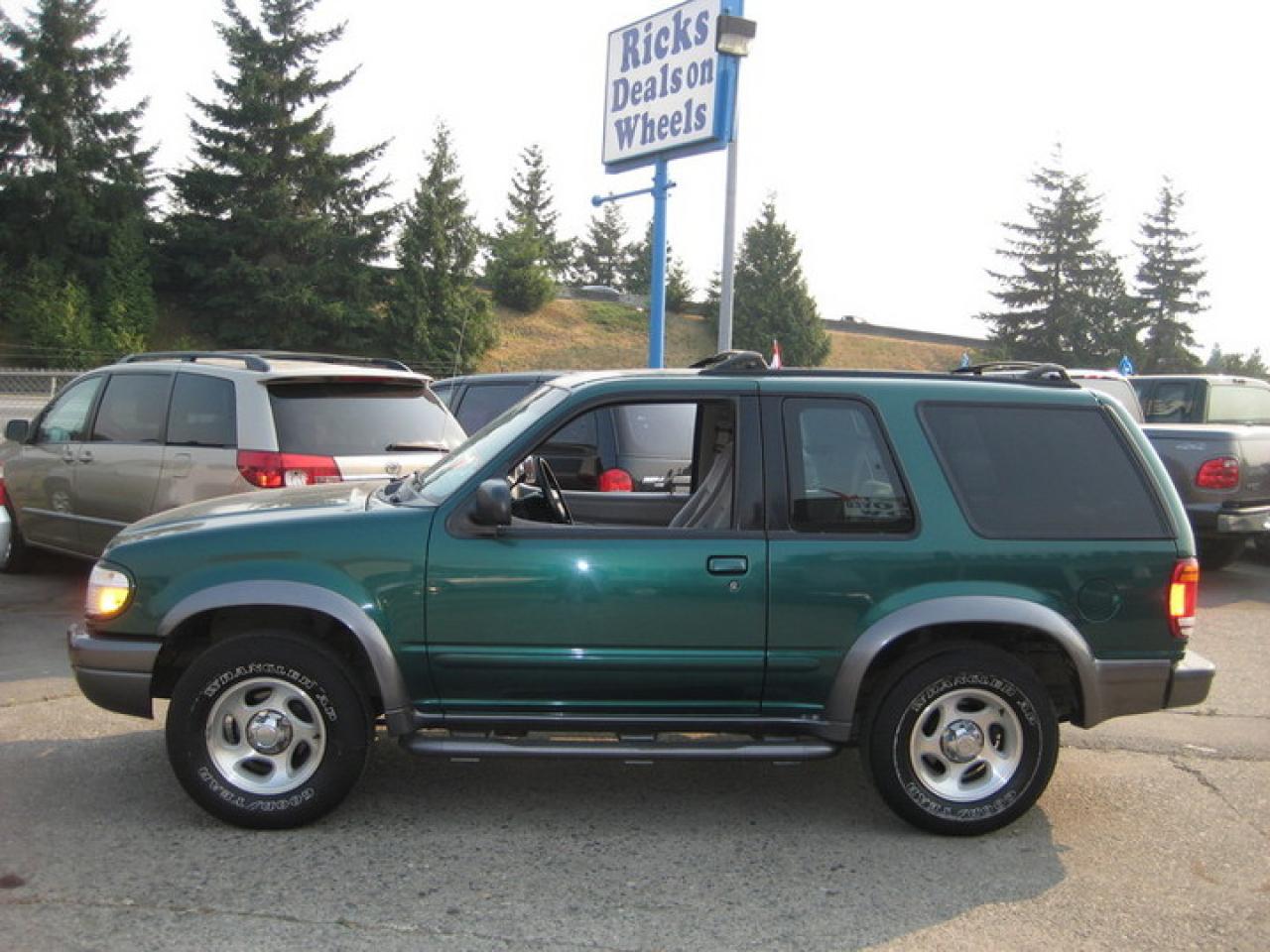 Used 1999 Ford Explorer SPORT for sale in Surrey, BC