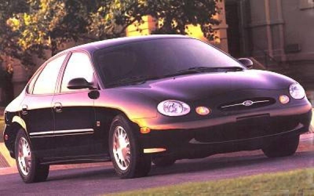 Used 1999 Ford Taurus LX for sale in Parksville, BC