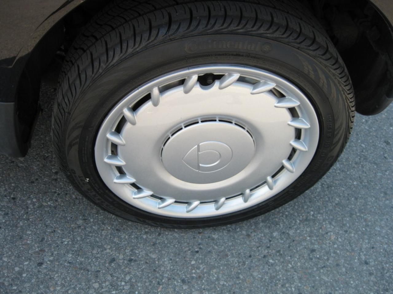 604005