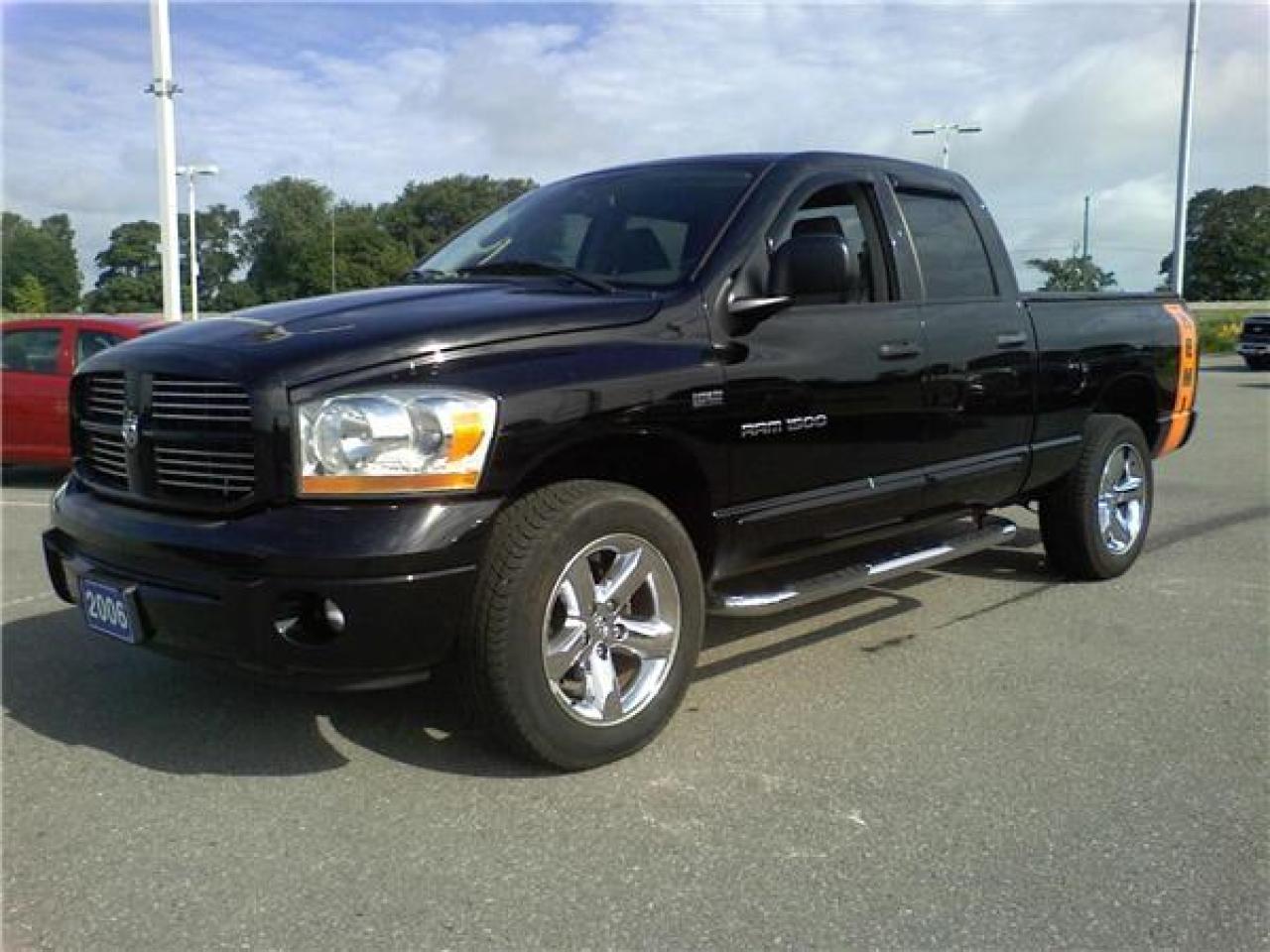 Used 2006 Dodge Ram 1500 SLT for sale in Port Hope, ON