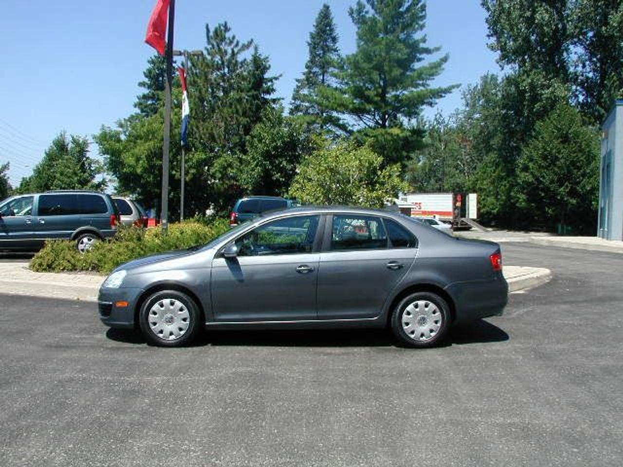 Popular 4 door from VW. Inline 5 cylinder engine, clean Ontario Carproof history, heated seats. 705-725-1515
www.lawtonauto.ca