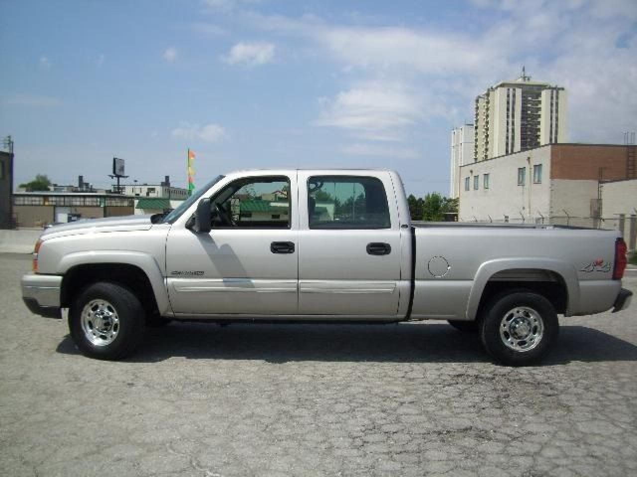Used 2006 Chevrolet Silverado LT for sale in Alvinston, ON
