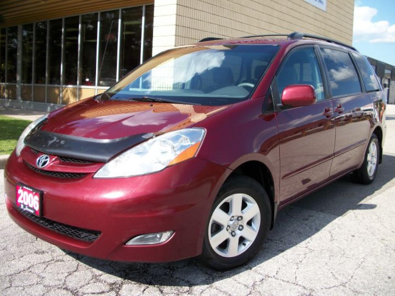 Used 2006 Toyota Sienna LE for sale in Toronto, ON