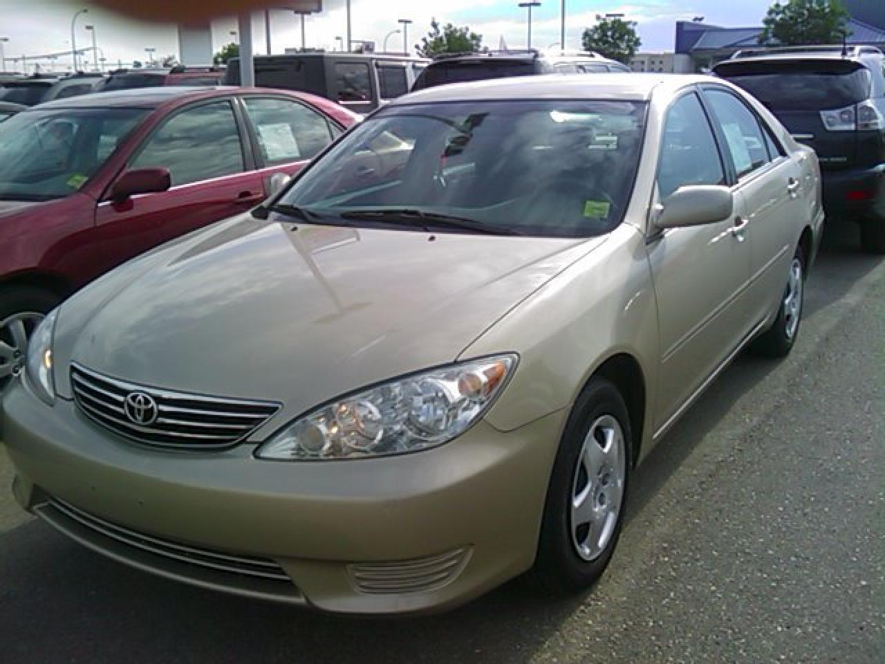 Used 2005 Toyota Camry LE for sale in Lethbridge, AB
