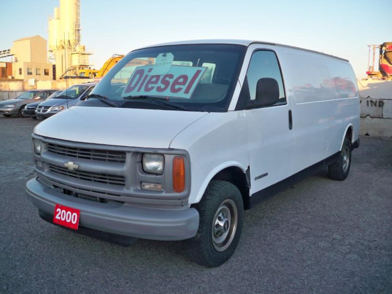 Used 2000 Chevrolet 2500 CARGO EXTENDED DIESEL for sale in Mississauga, ON