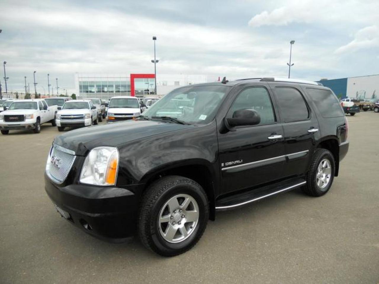 Used 2007 GMC Yukon Denali for sale in Edmonton, AB