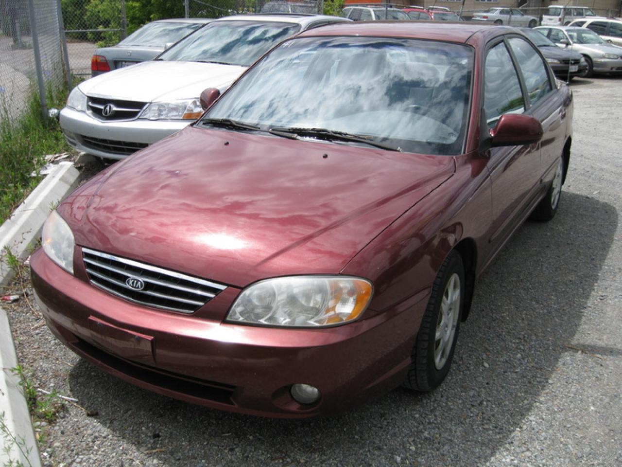 Used 2003 Kia Spectra  for sale in Oshawa, ON