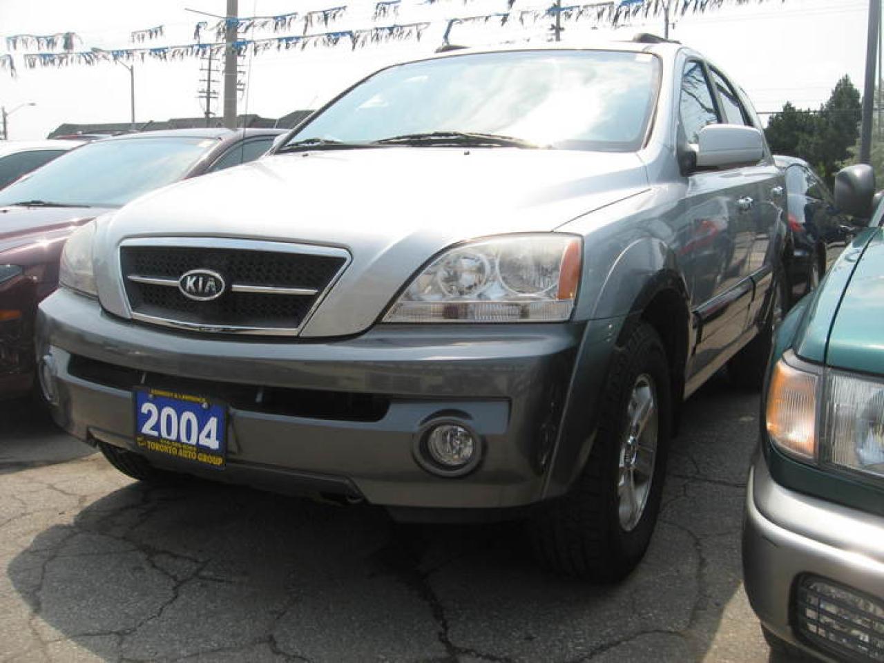 Used 2004 Kia Sorento EX for sale in Oshawa, ON