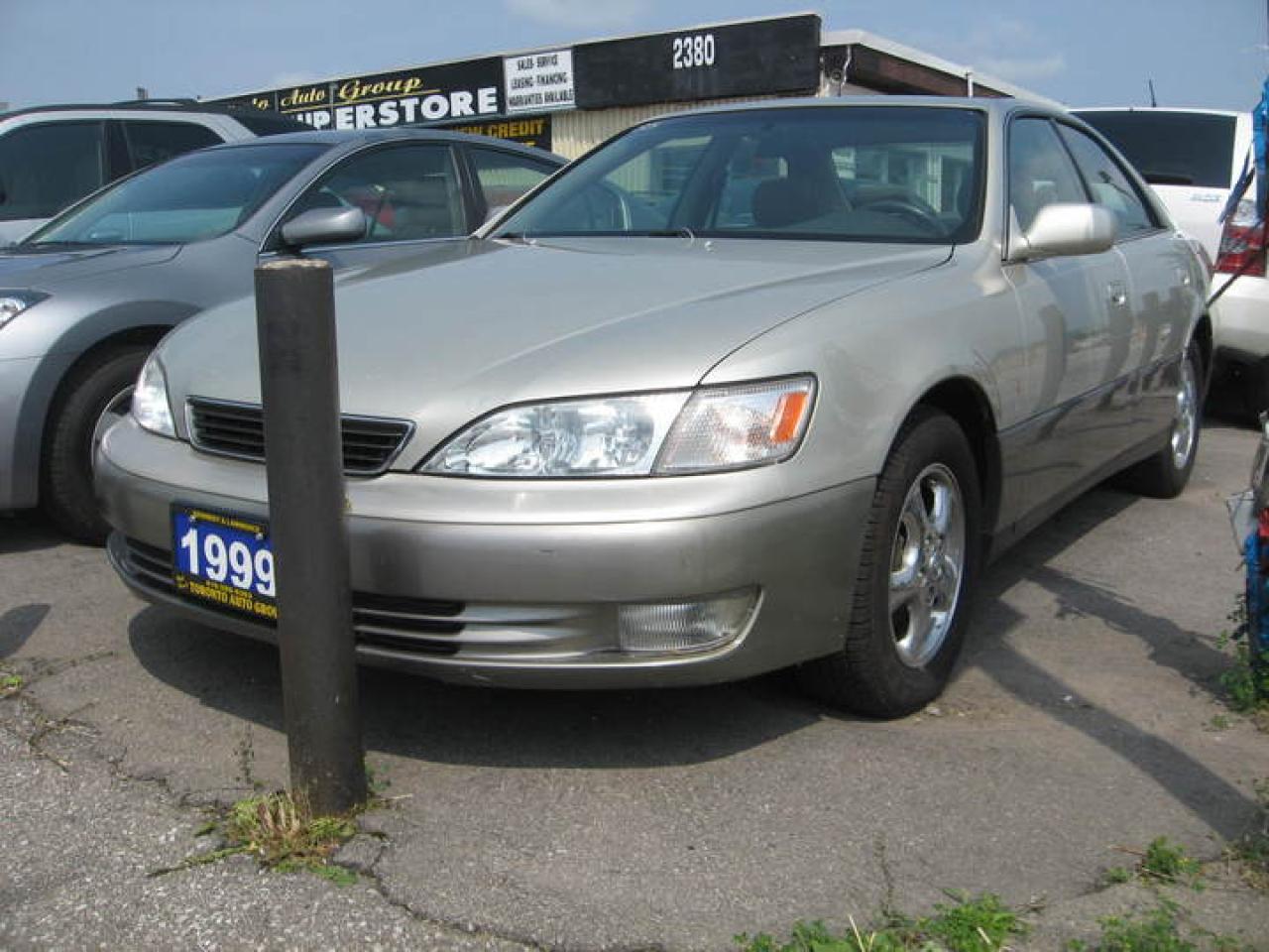 Used 1999 Lexus ES 300  for sale in Oshawa, ON