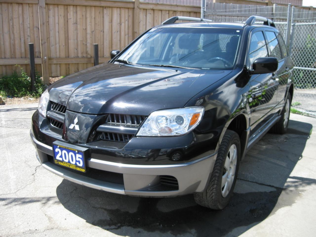 Used 2005 Mitsubishi Outlander  for sale in Oshawa, ON
