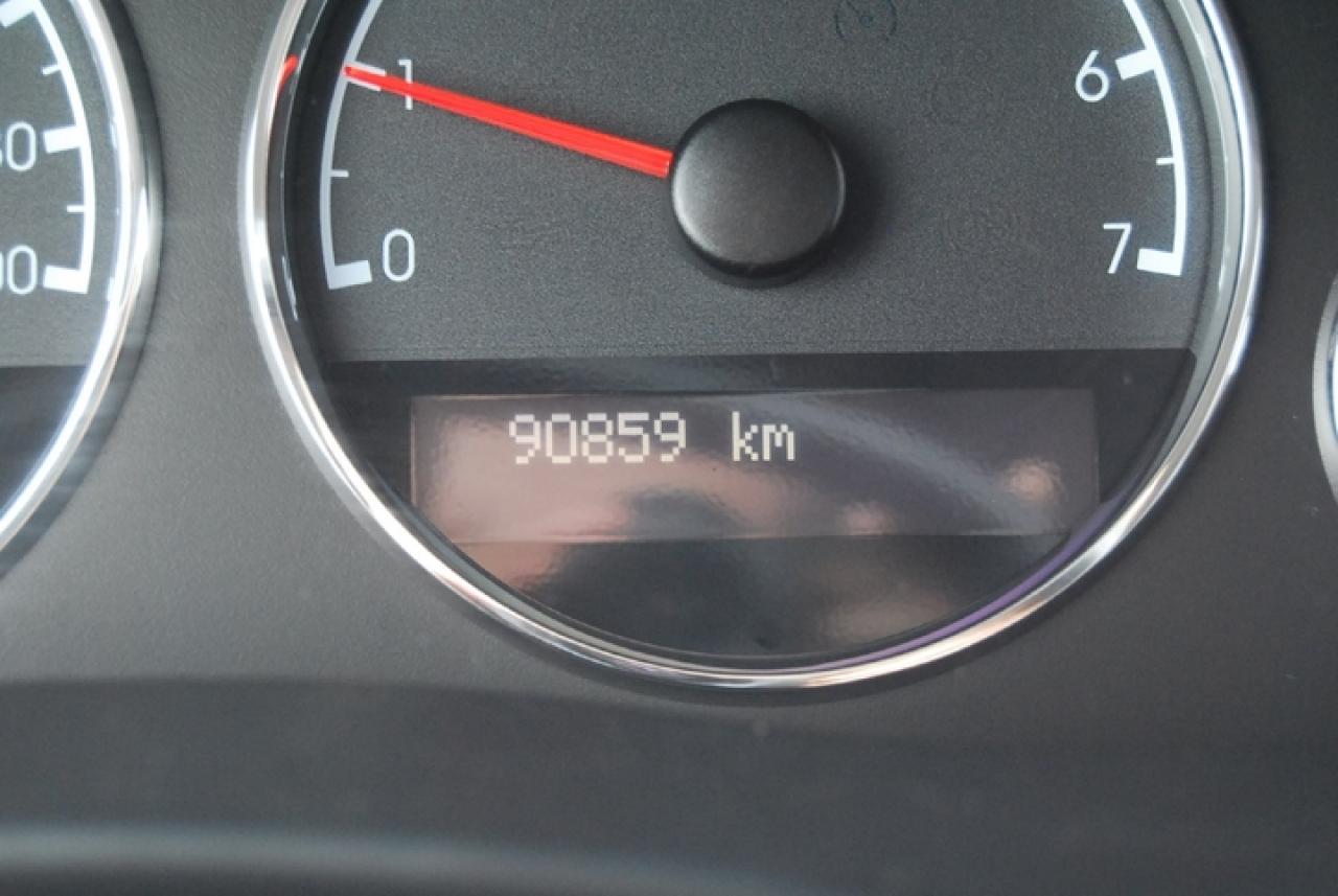 604557