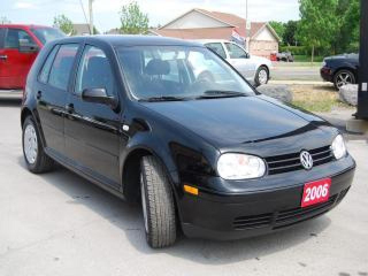 604562