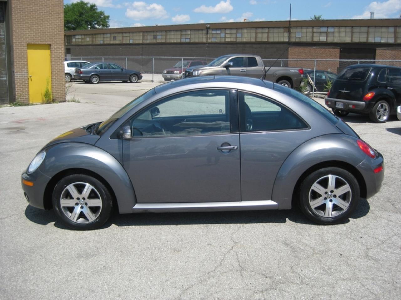 Used 2006 Volkswagen Beetle  for sale in Toronto, ON