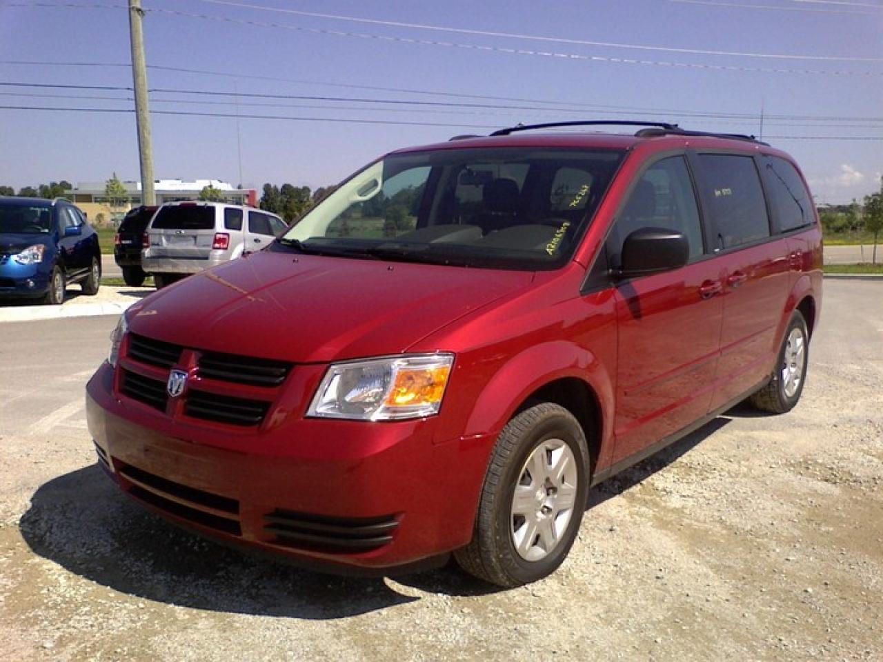 Used 2010 Dodge Grand Caravan SE Minivan for sale in Barrie, ON