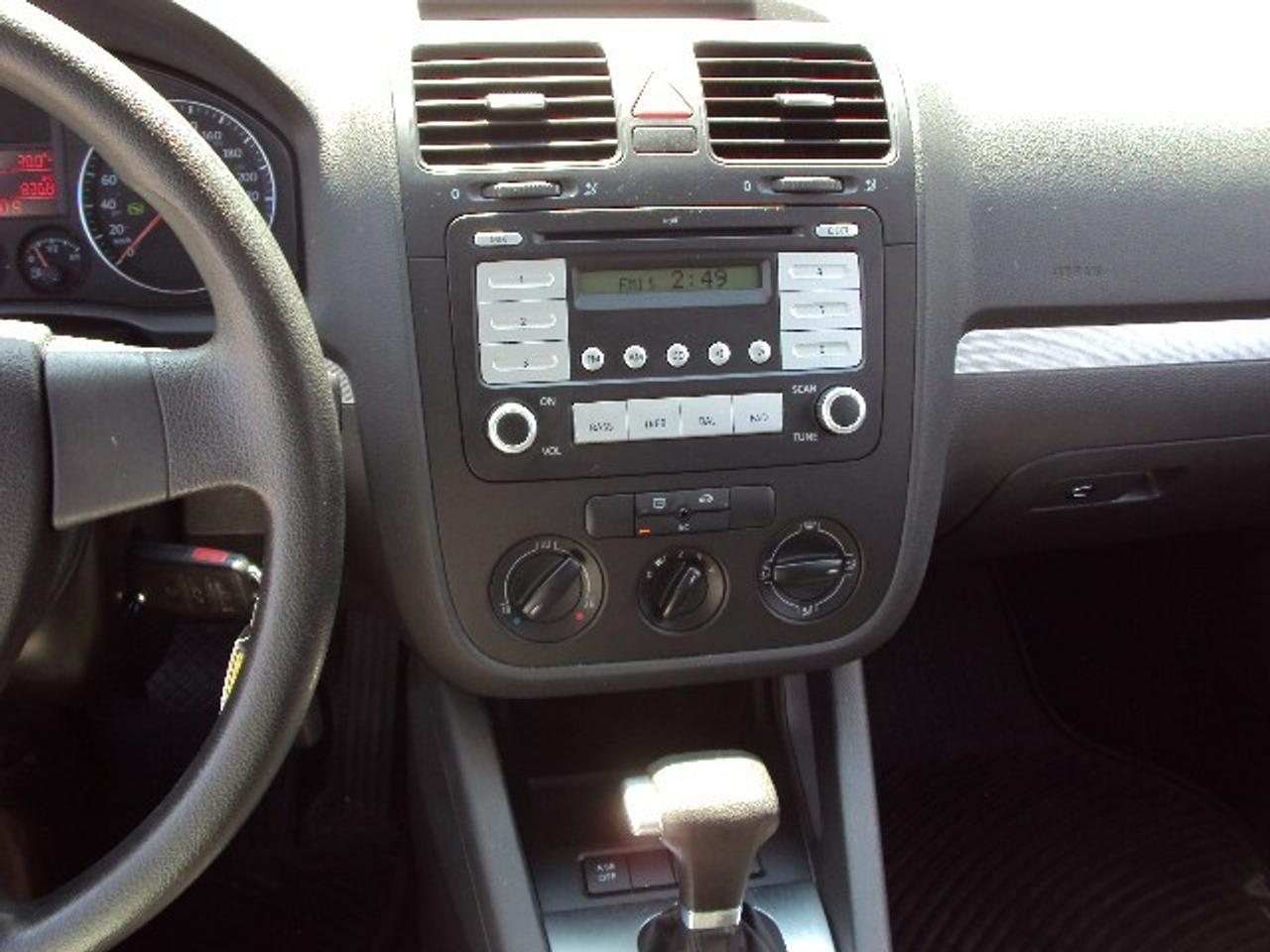 604861.9712135