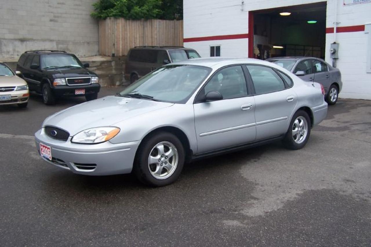 Used 2006 Ford Taurus  for sale in Kitchener, ON