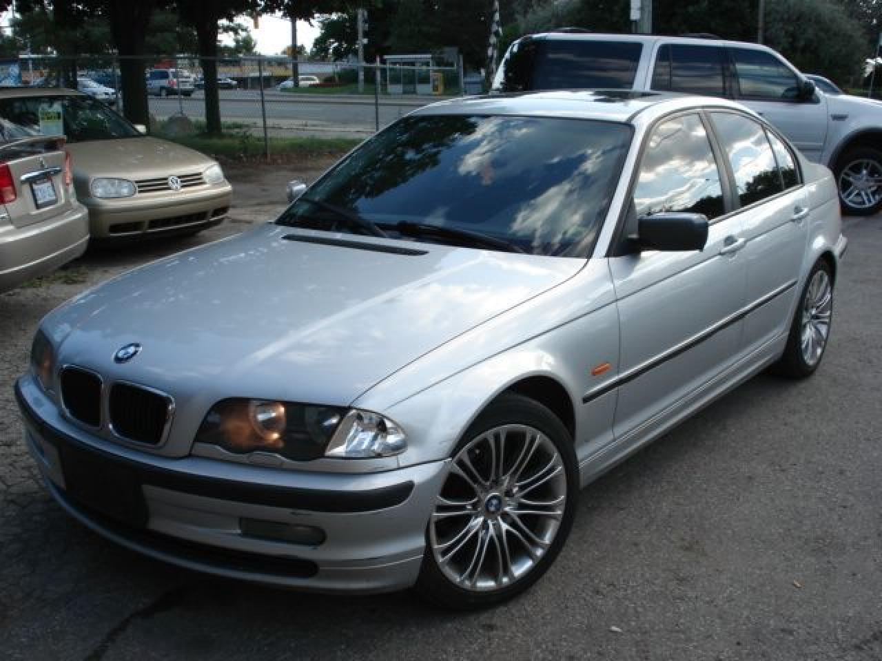 604976