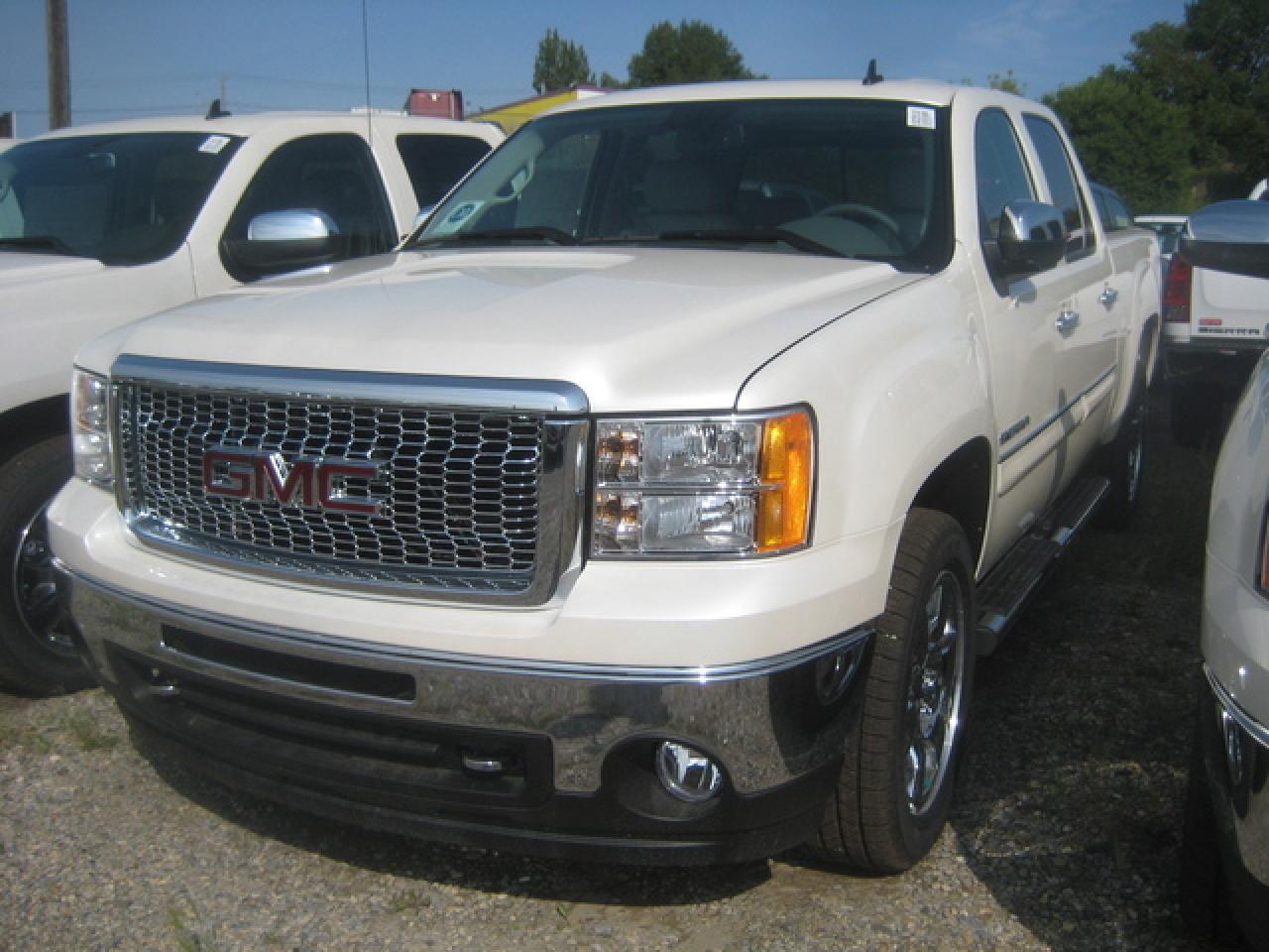 New 2010 GMC Sierra K1500 CREW SLT for sale in Calgary, AB