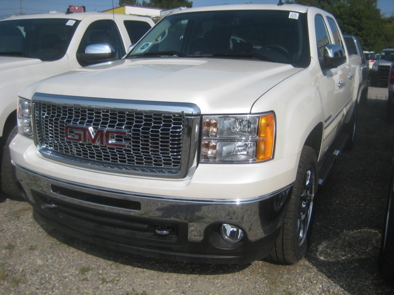 New 2010 GMC Sierra K1500 CREW SLT for sale in Calgary, AB