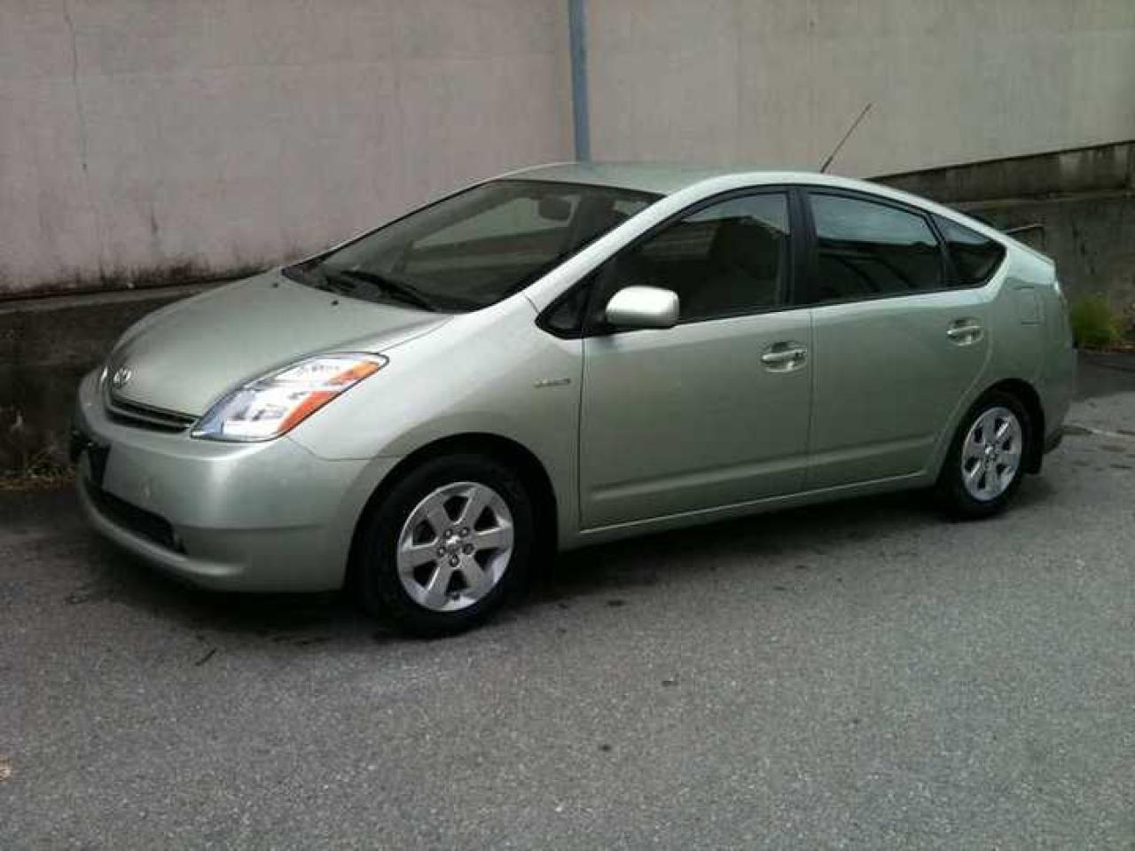 Used 2006 Toyota Prius B for sale in Vancouver, BC