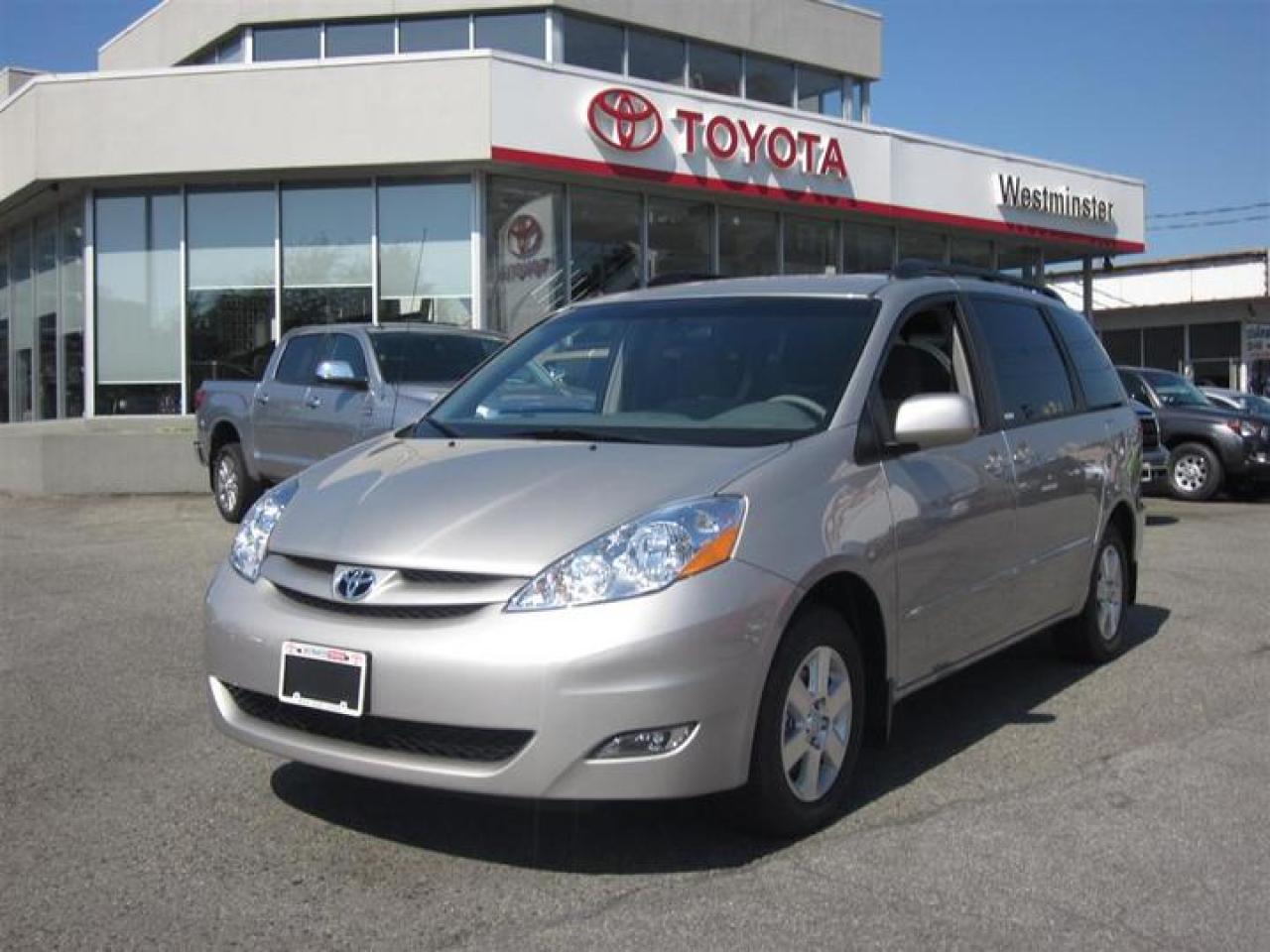 Used 2010 Toyota Sienna LE for sale in New Westminster, BC