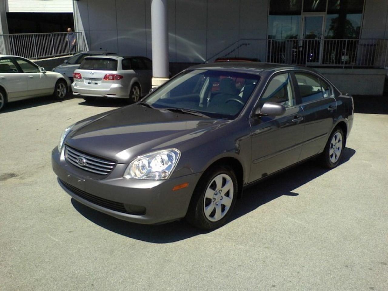 Used 2007 Kia Magentis  for sale in Hamilton, ON