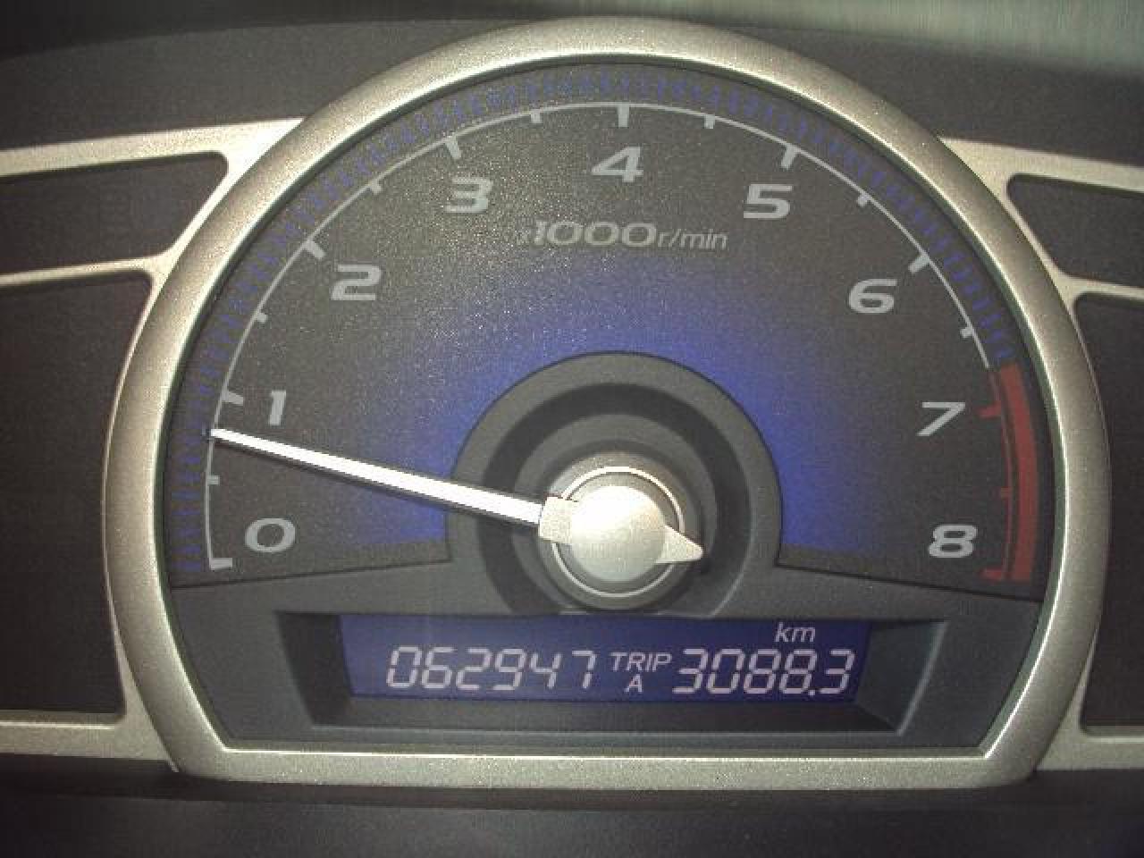 605443