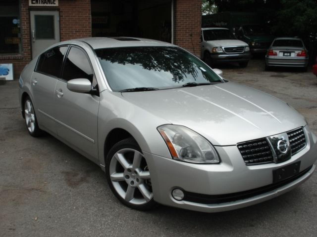 Used 2004 Nissan Maxima 3.5 SE PANORAMIC ROOF LEATHER ALLOY'S MINT VEH !! for sale in Scarborough, ON