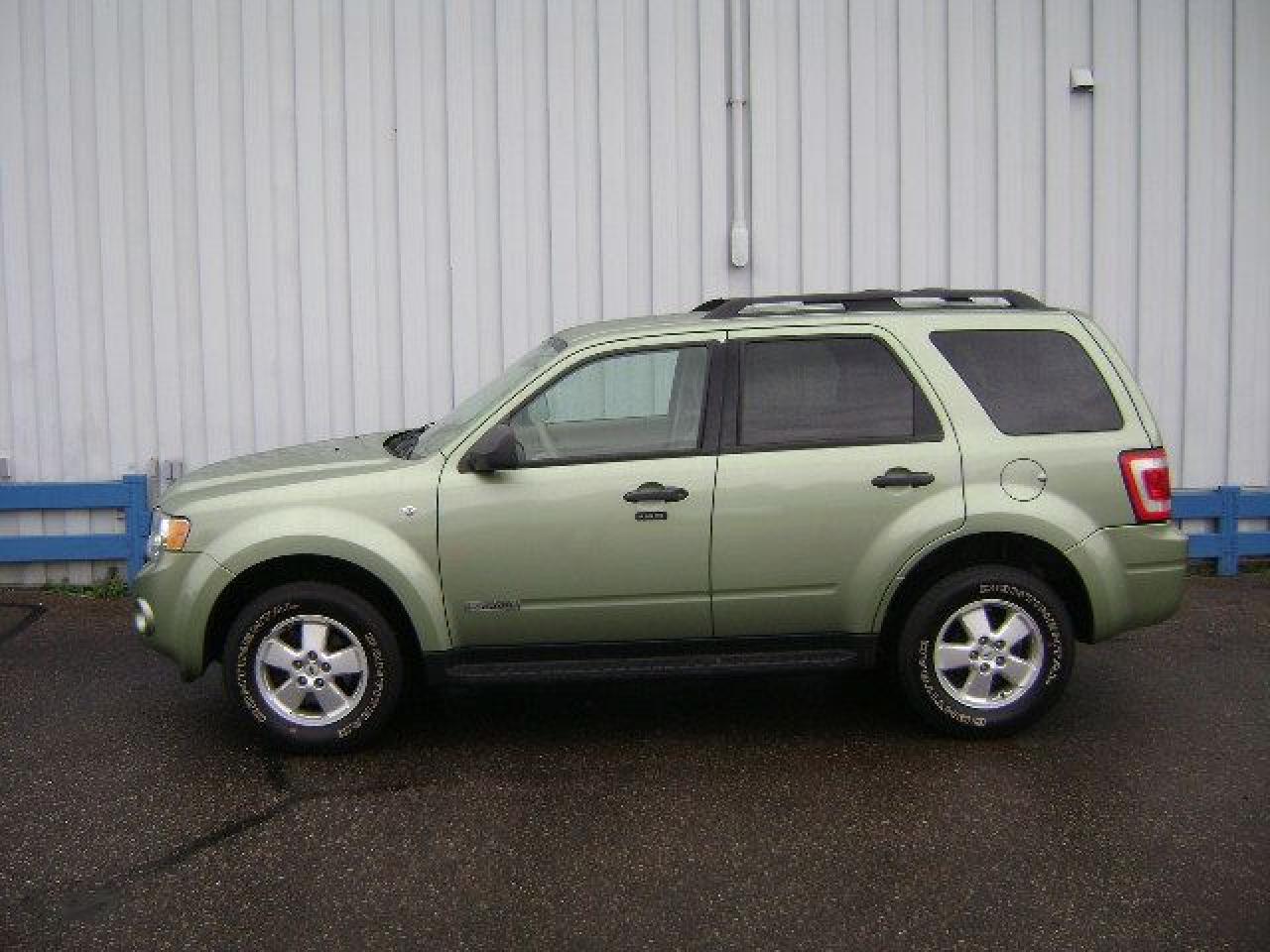 Used 2008 Ford Escape XLT V6 4X4 for sale in Kitchener, ON