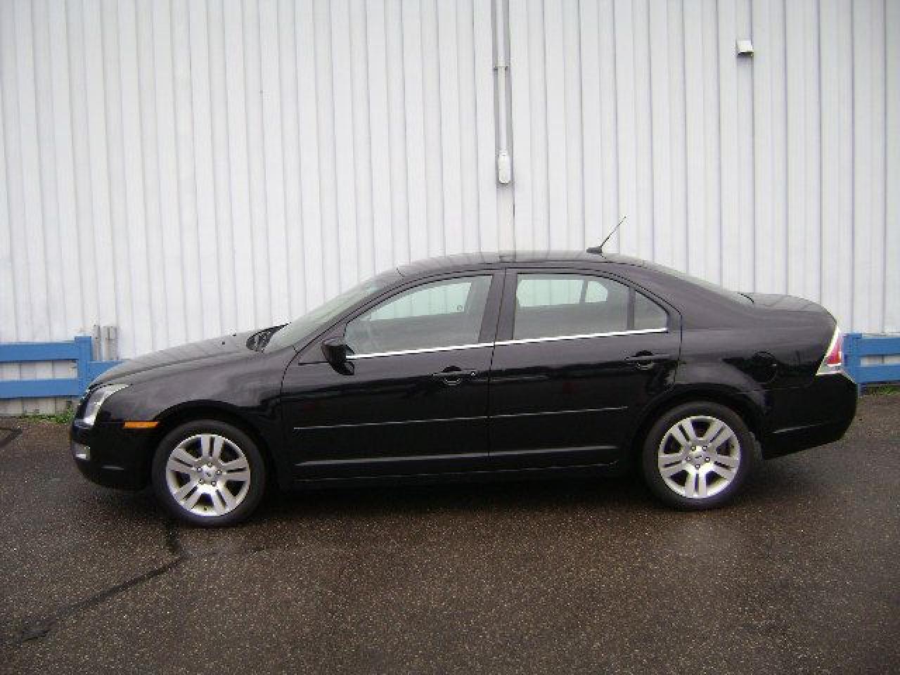Used 2007 Ford Fusion SEL for sale in Kitchener, ON