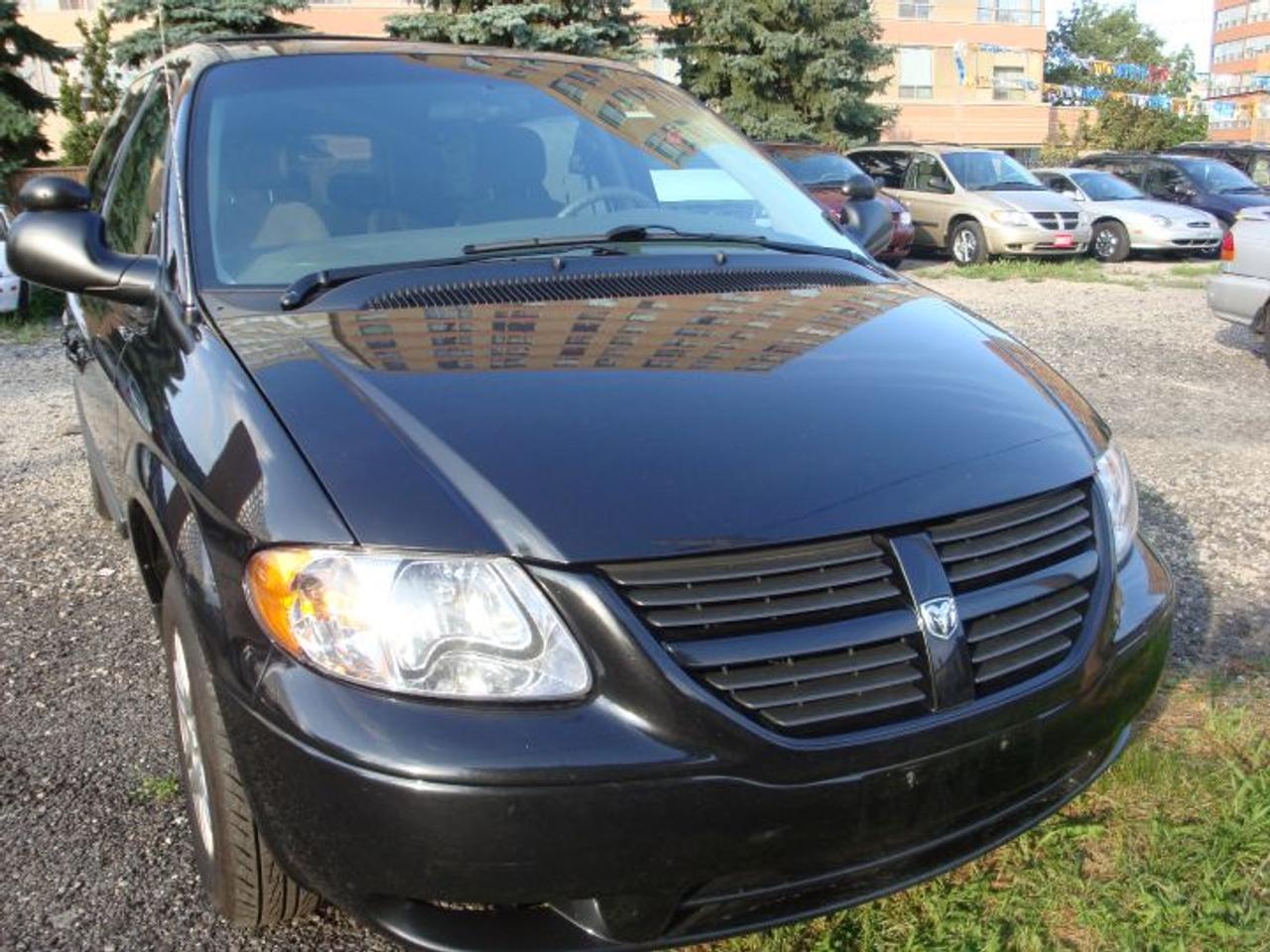 Stow & Go,Very Clean In and Out,Power Options,Certified and Emission Test Passed,Free Warranty for 6 Months UNLIMITED KMS,Only $ 8800+Taxes,Call Now @ 416 400 7666 OR 905 290 0905