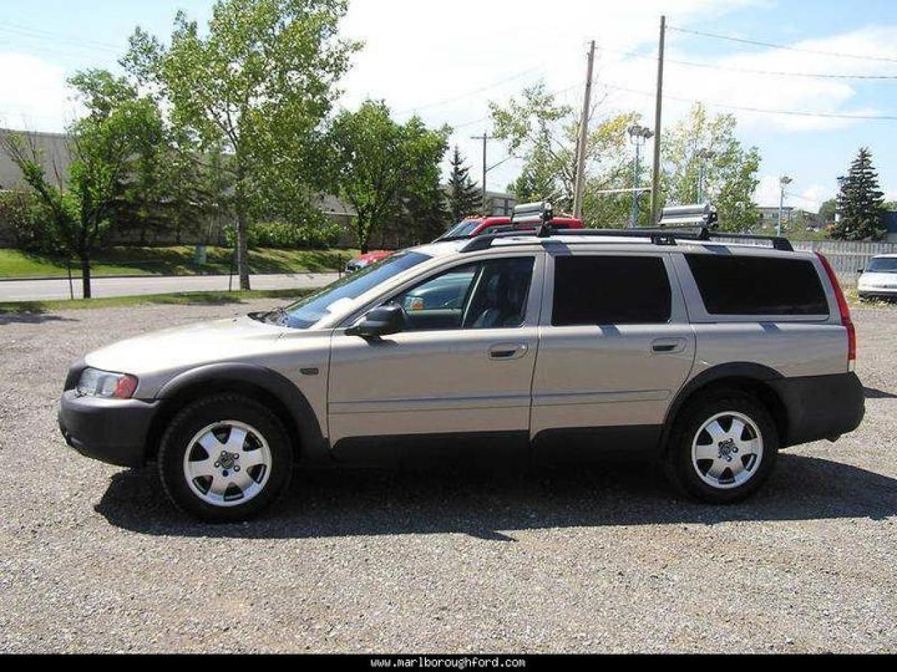 Used 2002 Volvo XC70 cross country awd for sale in Calgary, AB