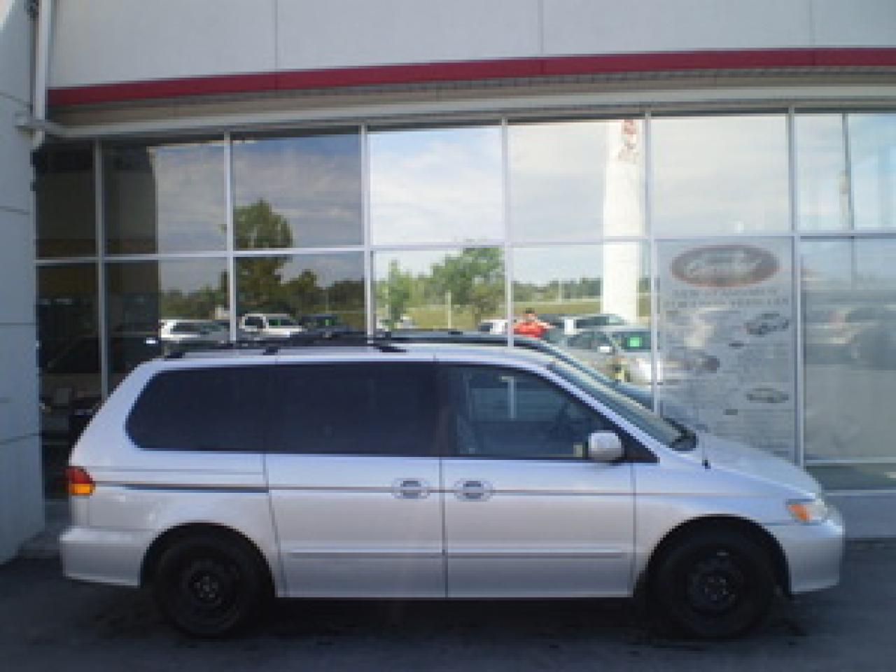 Used 2002 Honda Odyssey EX-L for sale in Calgary, AB
