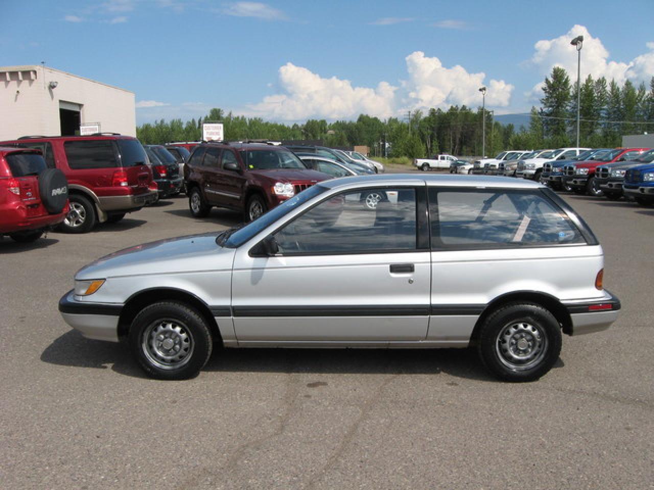 605737
